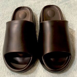 Mens/boys Slides